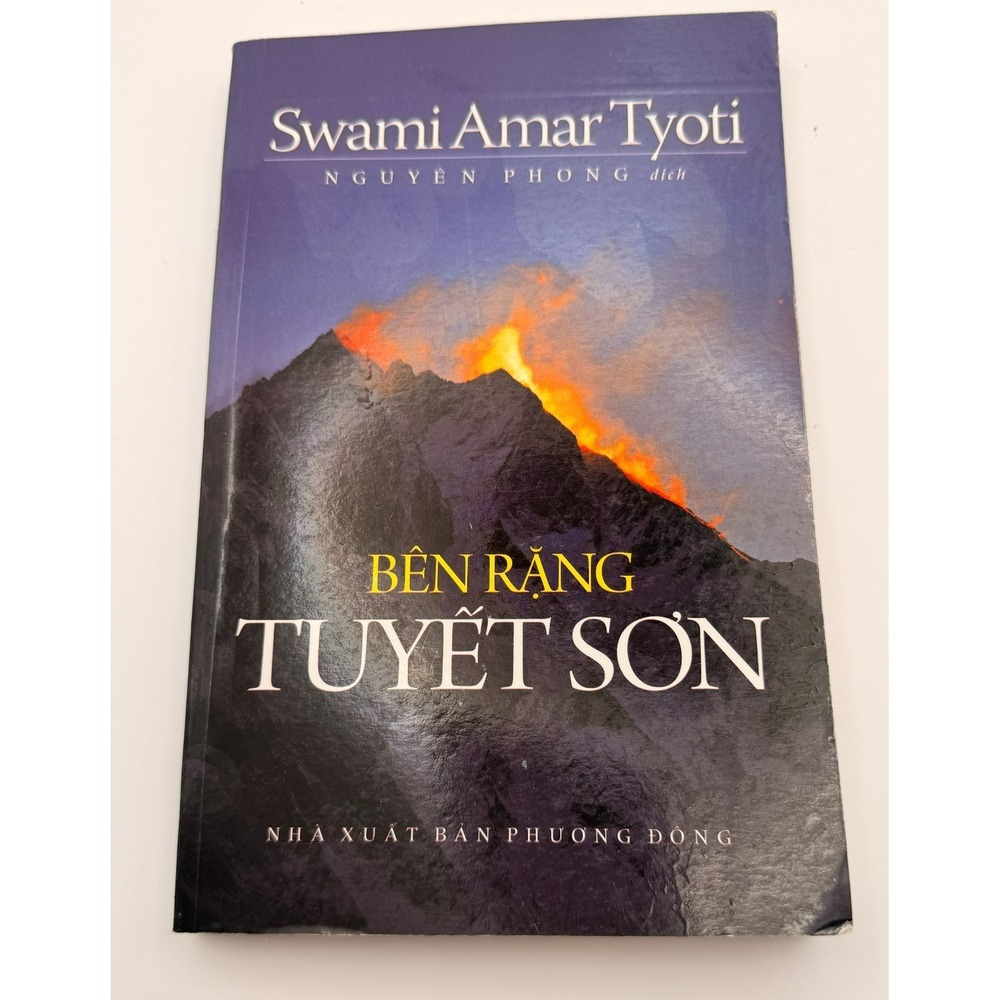 Ben Rang Tuyet Son Swami Amar Tyoti Vietnamese Paperback Spiritual Book